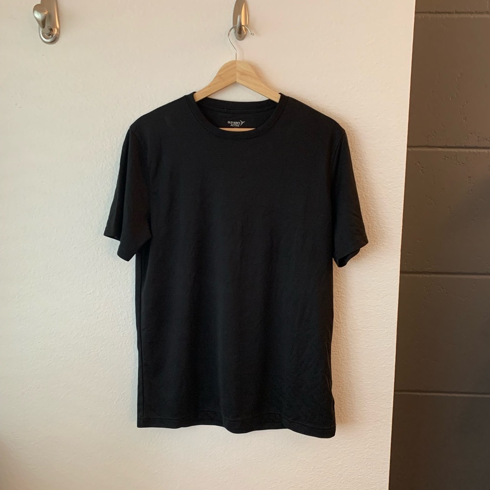 Old navy sweat wicking workout top